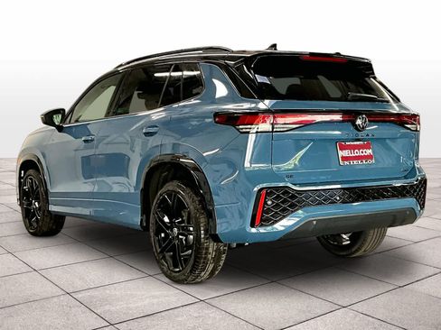 New 2026 Volkswagen Tiguan SE R-Line FWD image 3