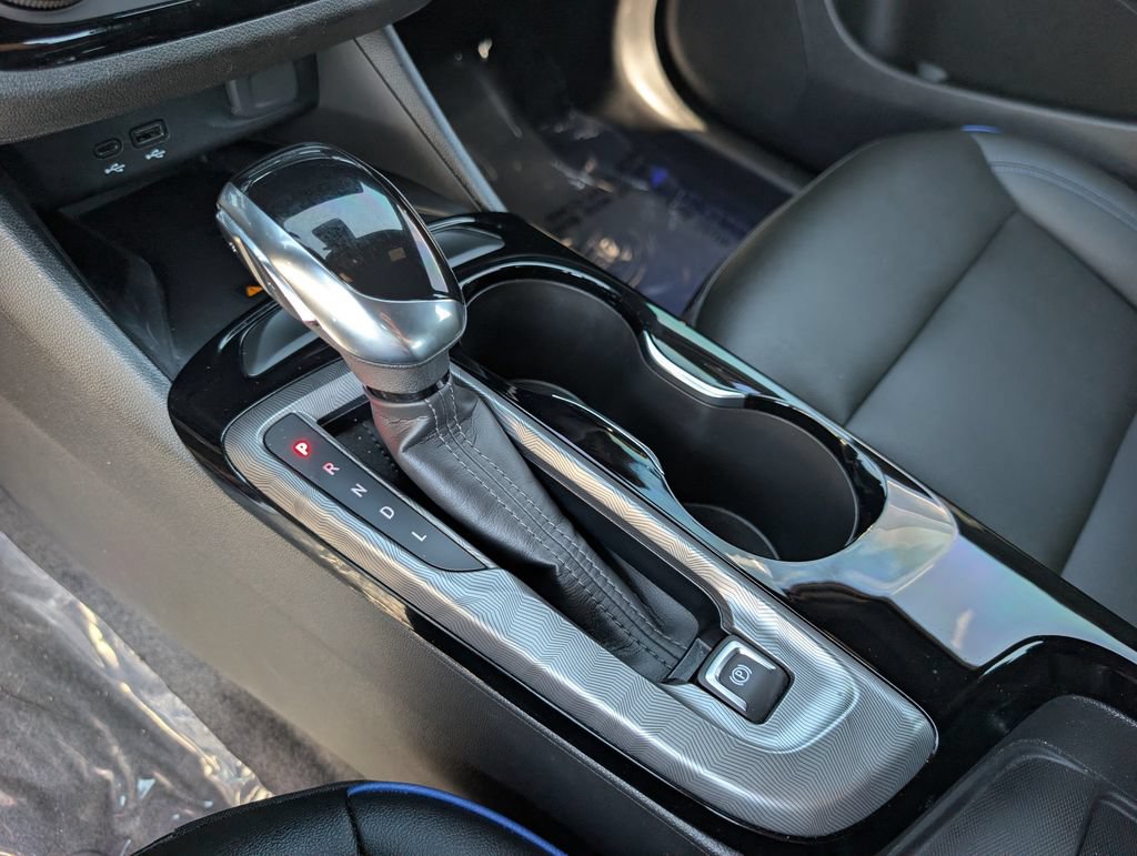 Used 2024 Buick Envista Sport Touring w/ Convenience I Package FWD image 29