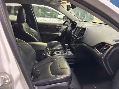 Used 2020 Jeep Cherokee Limited image 13