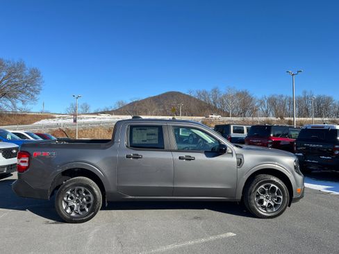 New 2026 Ford Maverick XLT w/ XLT Luxury Package image 3