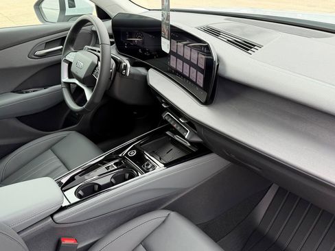 New 2026 Audi Q3 quattro 2.0T image 11