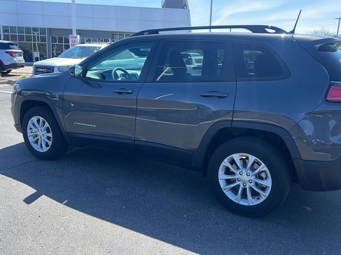 Used 2022 Jeep Cherokee Latitude Lux image 10