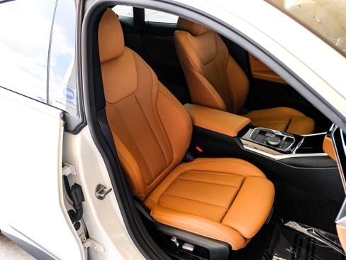 Used 2023 BMW i4 eDrive35 w/ Premium Package RWD image 32