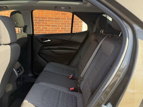 Used 2023 Chevrolet Equinox LT AWD/4WD image 7