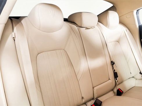 Used 2022 Maserati Ghibli Modena image 31