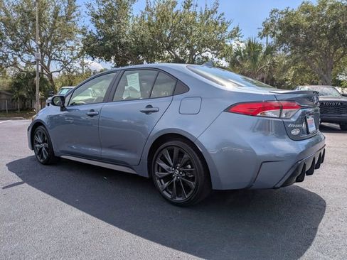 Used 2025 Toyota Corolla SE FWD image 6