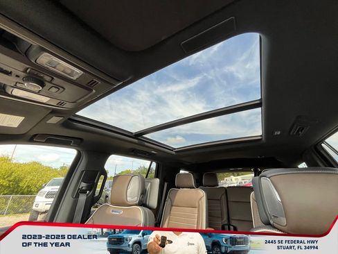 Used 2025 GMC Yukon Denali Ultimate image 40