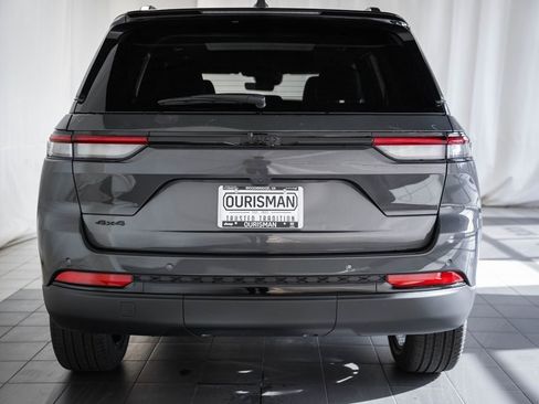 New 2025 Jeep Grand Cherokee Limited image 5