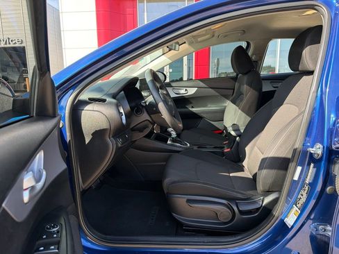 Used 2024 Kia Forte LXS FWD image 13
