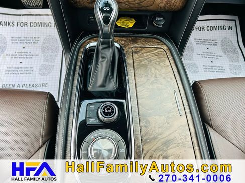 Used 2021 INFINITI QX80 Premium Select w/ All-Season Package image 33