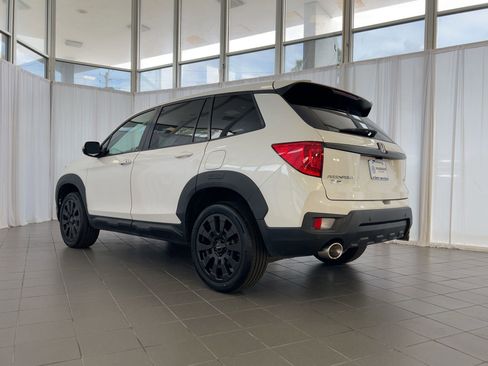 Used 2023 Honda Passport EX-L image 3