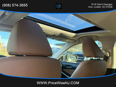 Used 2017 Lexus IS 300 F Sport image 28