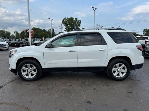 Used 2016 GMC Acadia SLE AWD/4WD image 2