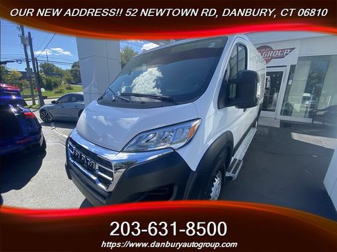 Used 2025 RAM ProMaster 2500 w/ U-Haul Equipment Group FWD image 15