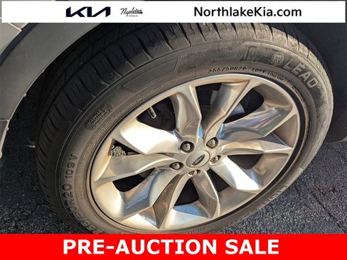 Used 2014 Ford Explorer XLT w/ Equipment Group 202A image 17