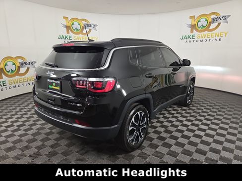 Certified 2023 Jeep Compass Limited w/ Sun and Sound Group AWD/4WD image 10