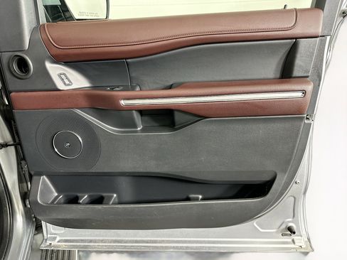 Used 2024 Ford Expedition Max Limited image 36