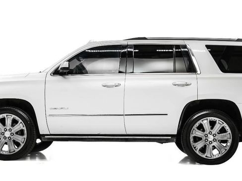 Used 2016 GMC Yukon Denali w/ Open Road Package AWD/4WD image 6
