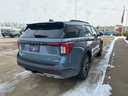 New 2026 Ford Explorer Active w/ Active Comfort Package image 5