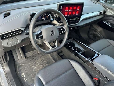 Used 2024 Volkswagen ID.4 S RWD image 9