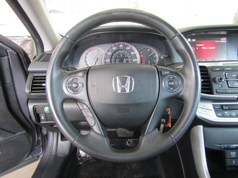 Used 2015 Honda Accord Sport image 13