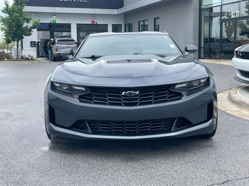 Used 2021 Chevrolet Camaro LT w/ Technology Package RWD image 2