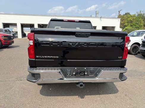 Used 2025 Chevrolet Silverado 1500 LT AWD/4WD image 4