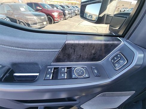 Used 2023 Ford F350 Lariat image 14