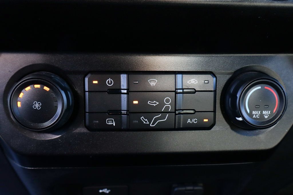 Used 2020 Ford F550 2WD Regular Cab Super Duty image 32