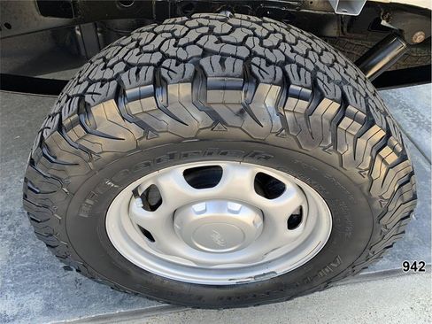 Used 2022 Ford F150 XL w/ Equipment Group 101A High RWD image 19