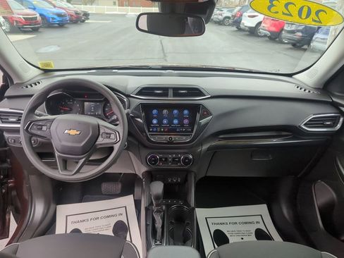 Certified 2023 Chevrolet TrailBlazer LT w/ Convenience Package AWD/4WD image 25