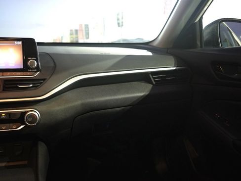 Certified 2024 Nissan Altima 2.5 S image 19