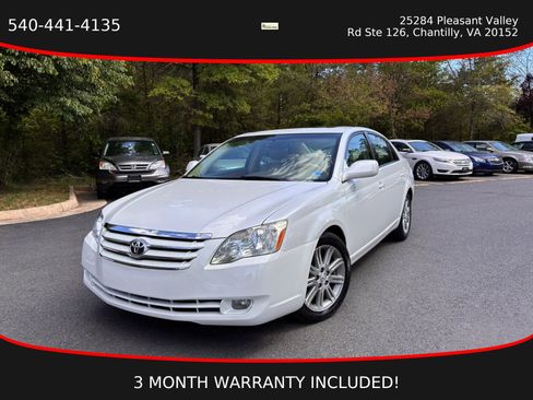 Used 2005 Toyota Avalon XL FWD image 1