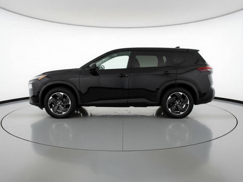 Used 2025 Nissan Rogue SV image 5