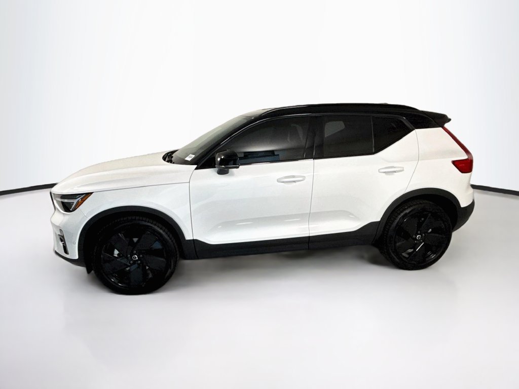Used 2026 Volvo XC40 B5 Ultra w/ Climate Package AWD/4WD image 8