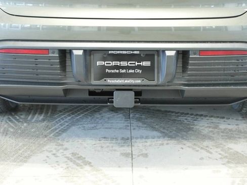 New 2026 Porsche Macan 4 Electric image 37