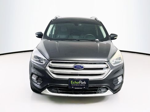 Used 2018 Ford Escape Titanium image 2
