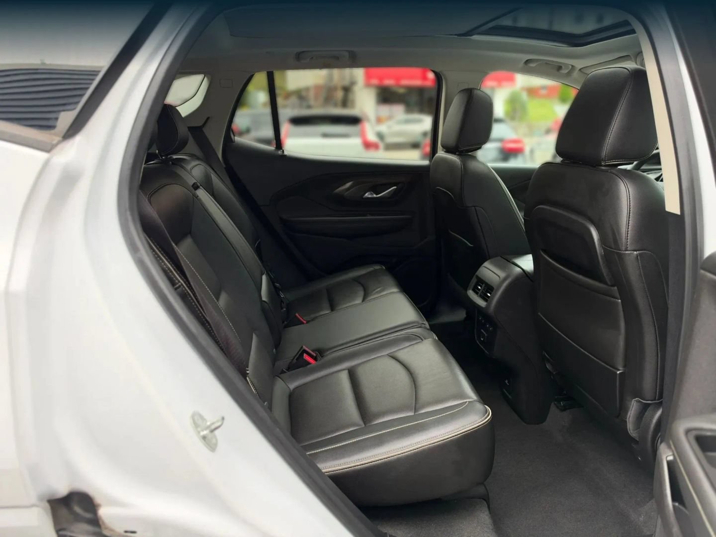 Used 2018 GMC Terrain Denali w/ Comfort Package AWD/4WD image 34