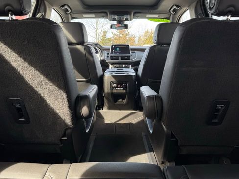 Used 2022 Chevrolet Tahoe Z71 w/ Luxury Package image 37