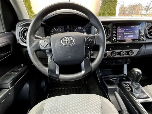 Used 2020 Toyota Tacoma SR w/ SX Package image 6