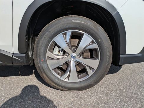 Certified 2025 Subaru Ascent Premium w/ Premium Package image 10