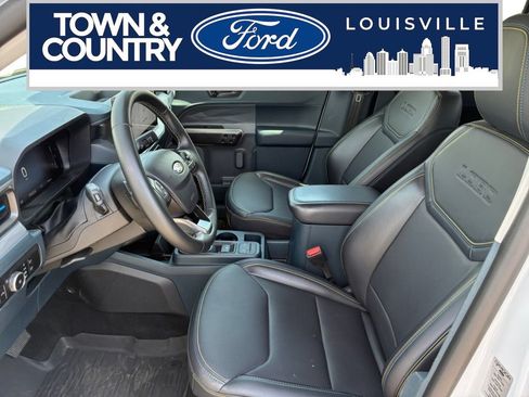 Used 2025 Ford Maverick Lobo AWD/4WD image 13
