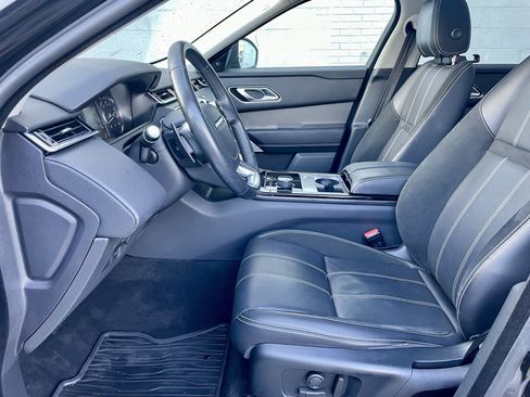 Used 2020 Land Rover Range Rover Velar S image 14