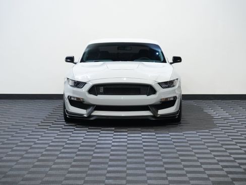 Used 2016 Ford Mustang Shelby GT350 w/ Technology Package RWD image 4