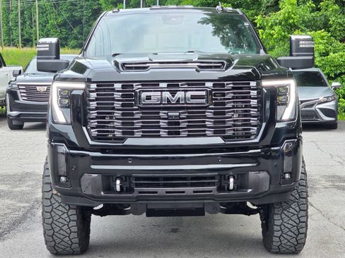 Used 2024 GMC Sierra 2500 Denali Ultimate w/ Max Trailering Package AWD/4WD image 10