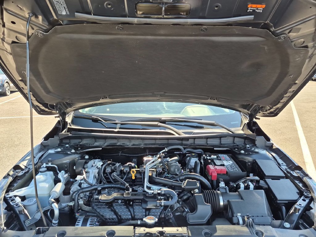 Used 2025 Nissan Altima 2.5 SR FWD image 34