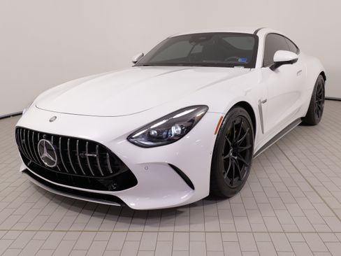 Used 2025 Mercedes-Benz AMG GT 63 image 4