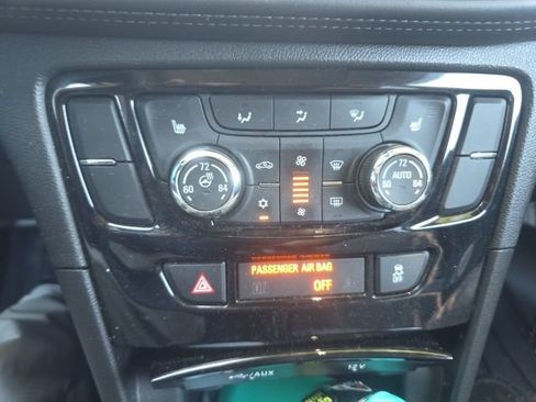 Used 2019 Buick Encore Essence w/ Experience Buick Package FWD image 15