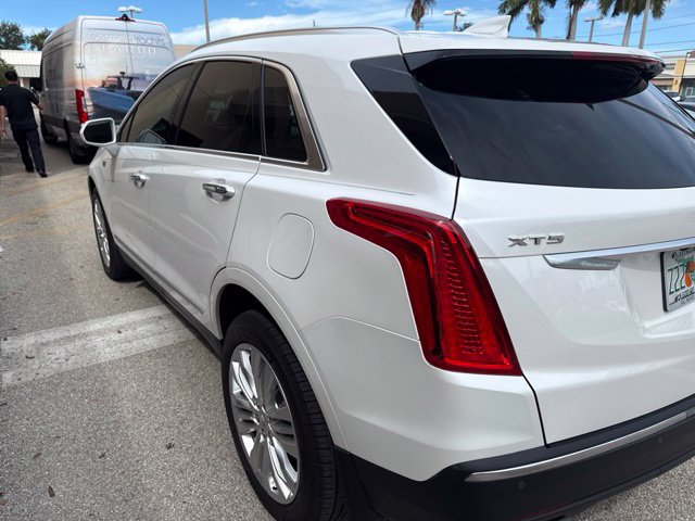 Used 2019 Cadillac XT5 Premium Luxury FWD image 4