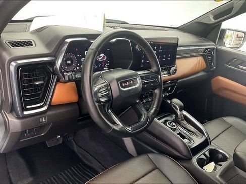 Used 2024 GMC Canyon AT4 w/ AT4 Premium Package AWD/4WD image 14